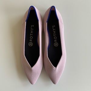 Petal pink pointed flats from Rothy’s